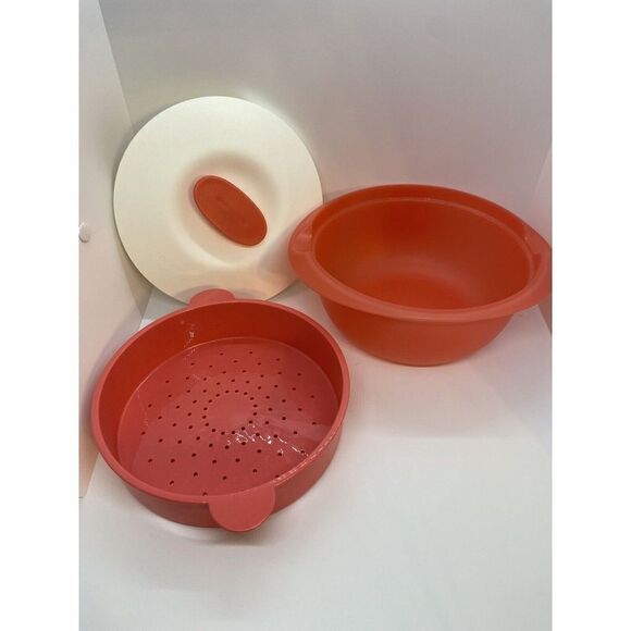 TUPPERWARE PINK/WATERMELON ROUND STEAMER INSERT AND LID 3 PIECE - Picture 1 of 5